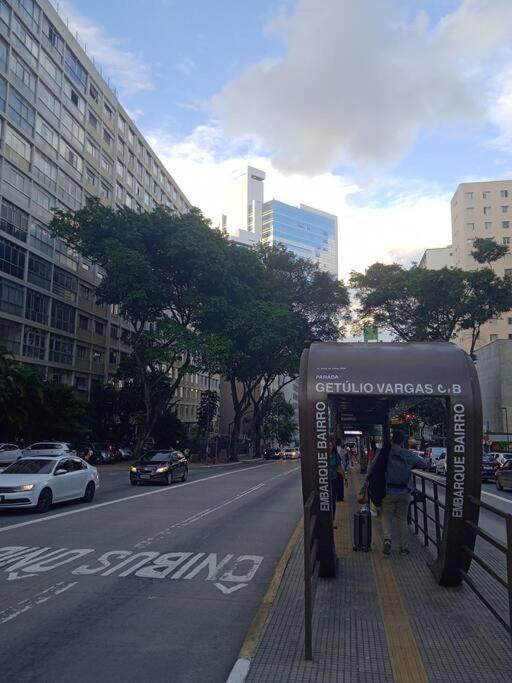 Apartamento Centro Da Paulista: Sinta-se Em Casa!/wifi/tv *