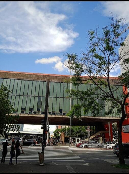 Apartamento Centro Da Paulista: Sinta-se Em Casa!/wifi/tv